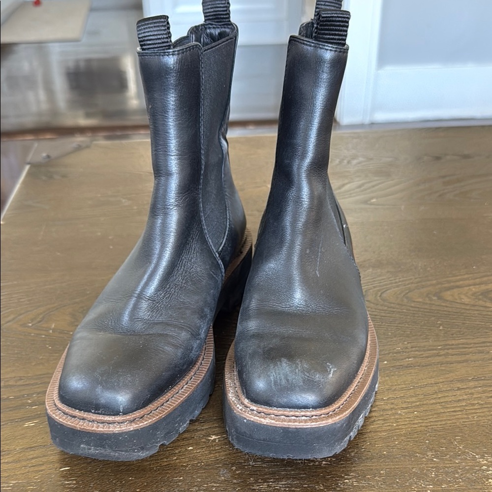 Black Leather Women’s Boots